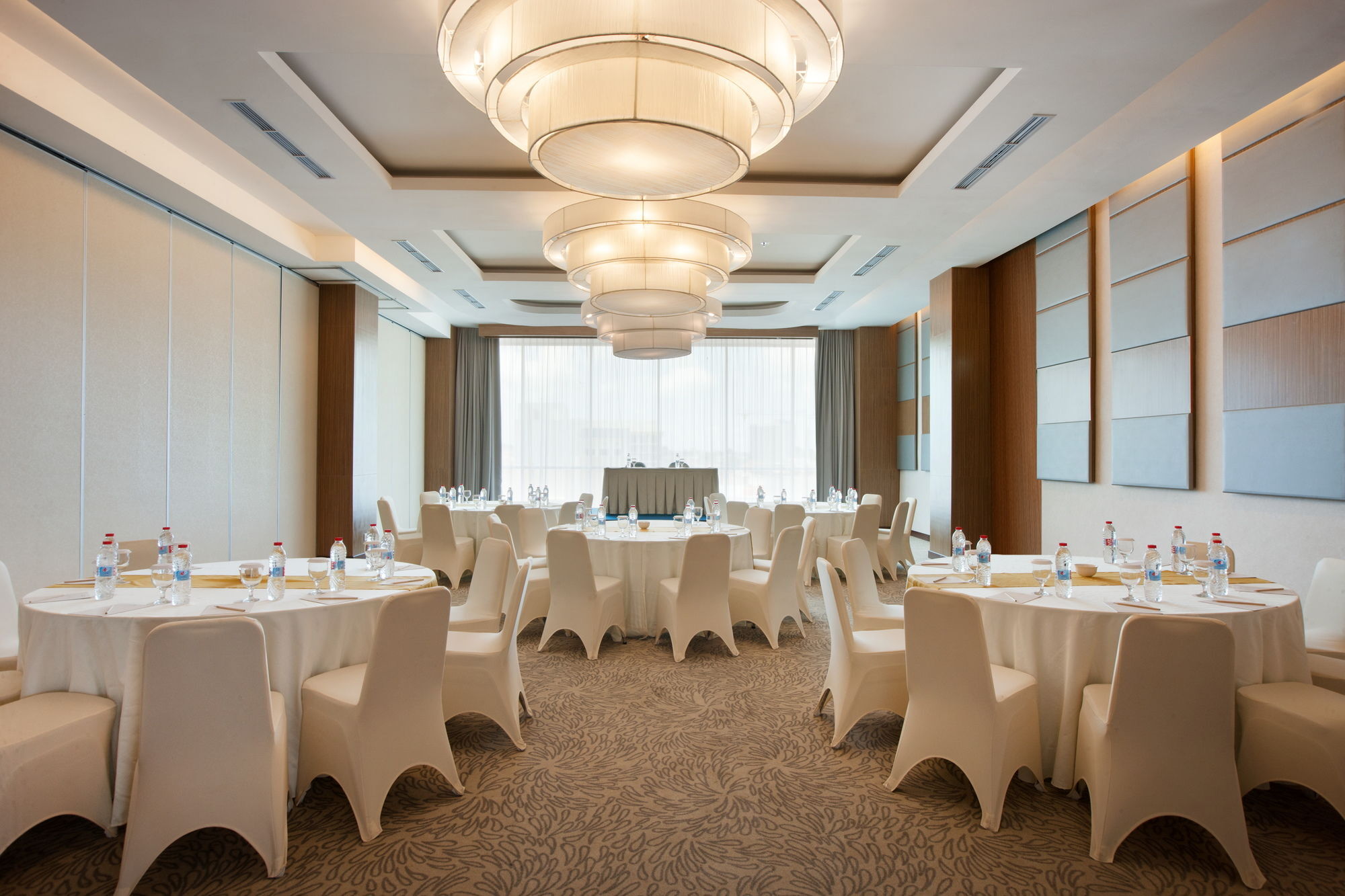Hotel Santika Radial